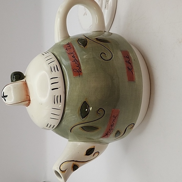 Tea for One Teapot, Cup & Teabag Holder - Picture 11 of 12